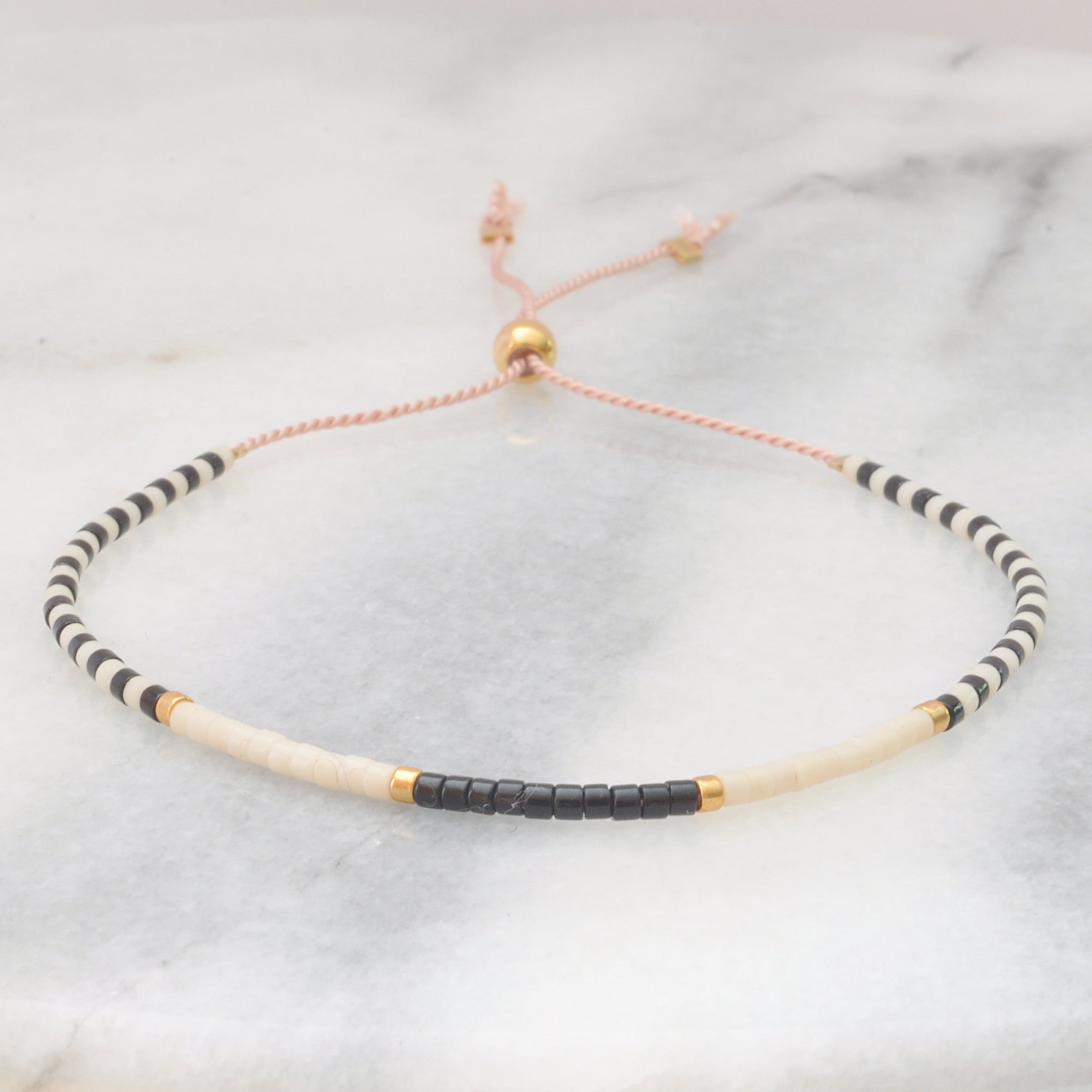 Beaded String Bracelet — MONOCHROME